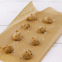Neustanlo | Makronenformer | 5 cm Ø | inkl. Glutenfreie Backoblaten 50 mm | praktische Anwendung | ideal für gleichmäßige Plätzchen und Makronen