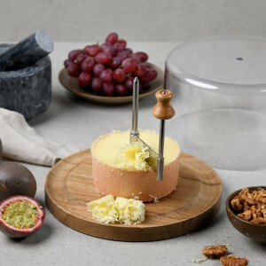 Kesper | Käsehobel mit Haube | FSC-zertifiziertem Akazienholz | 21,7 cm Ø | ideal für "Tete de moine" Käse