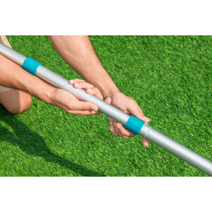 Bestway Poolreinigungs-Set | Teleskopstange 360 cm aus Aluminium & AquaScoop Kescher & Flowclear Poolbesen | für Blätter, Algen & Schmutz | kompatibel mit Ø30 mm Zubehör