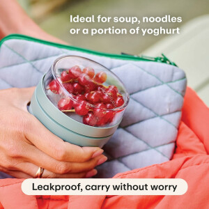 Mepal - Klapplöffel Set mit Lunchpot Ellipse - Praktischer Joghurtbecher & Müslibecher - Unterteilung für Joghurt & Müsli - Geeignet für Gefrierschrank, Mikrowelle & Spülmaschine - Campus Red