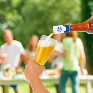Taste Hero Flaschenaufsatz für Bier FC Schalke 04 Edition 1er Set | Macht Jede Bierflasche zum Zapfhahn | Für Glas- und PET-Flaschen, spülmaschinengeeignet